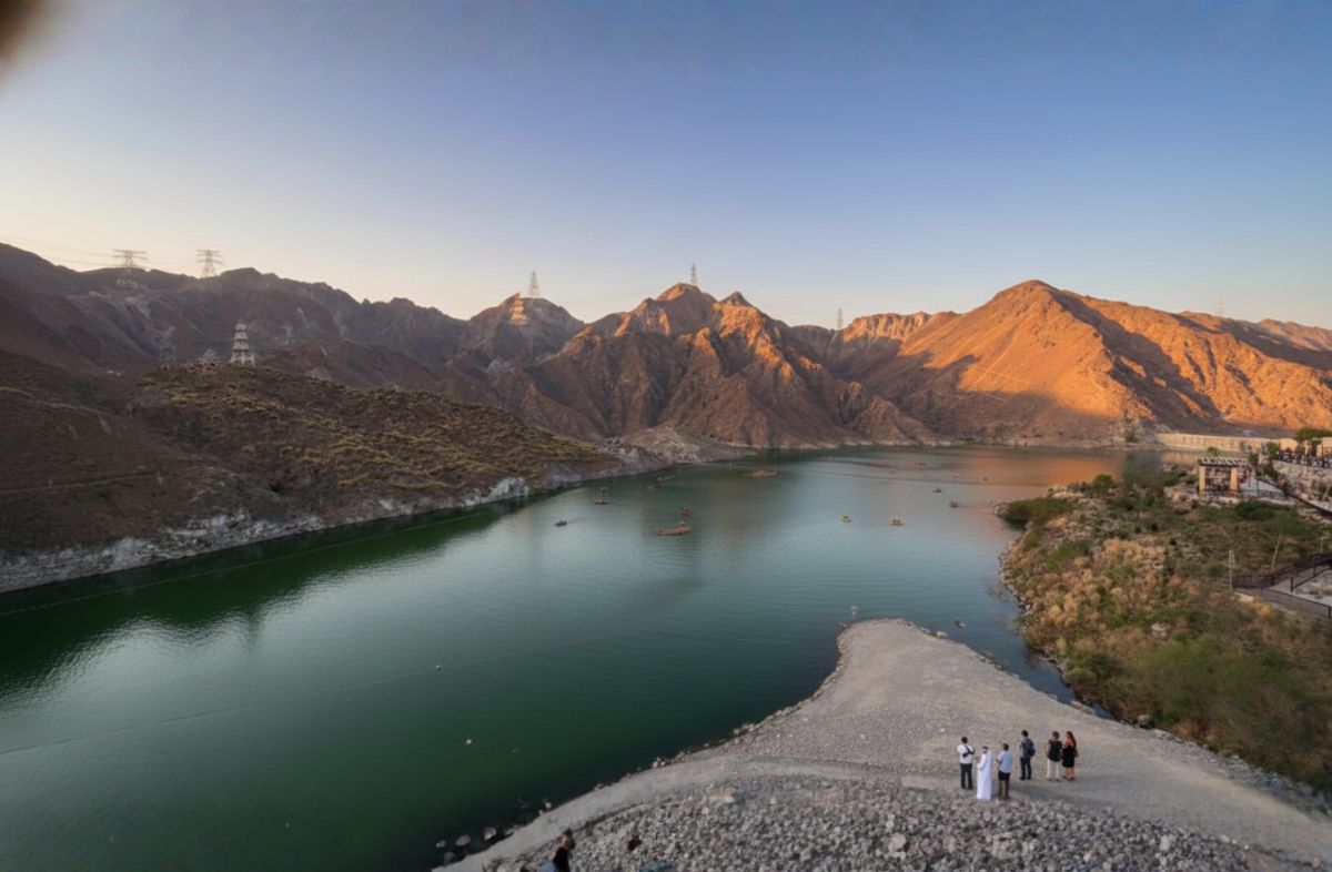 Al Rafisah Dam Lake View.jpg