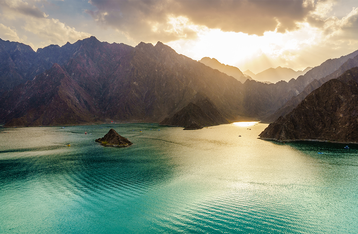 Dubai Hatta Mountains.jpg