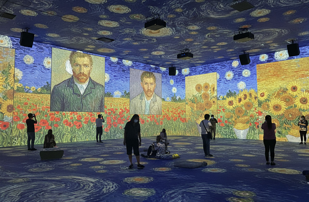 Infinity Des Lumieres Digital Art Show.jpg