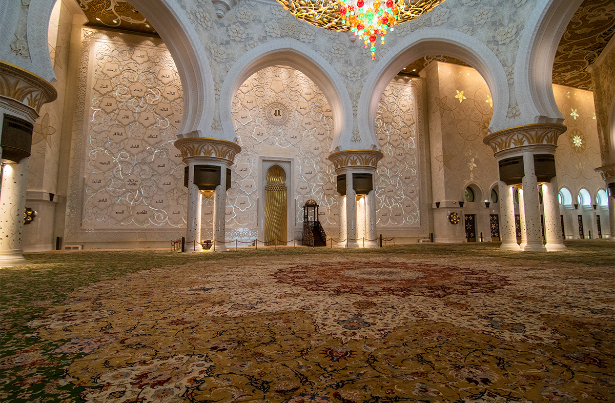 Jumeirah Mosque Islamic Architecture.jpg