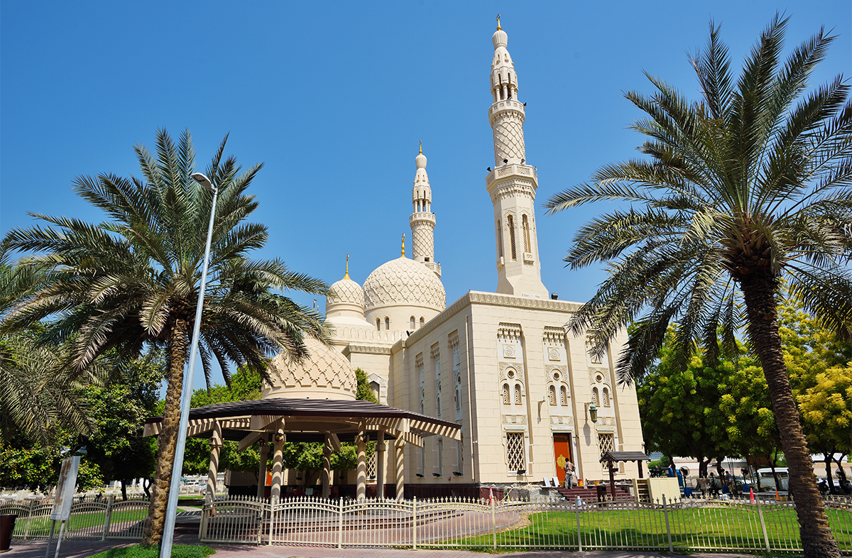 Jumeirah Mosque White Stone Architecture.jpg