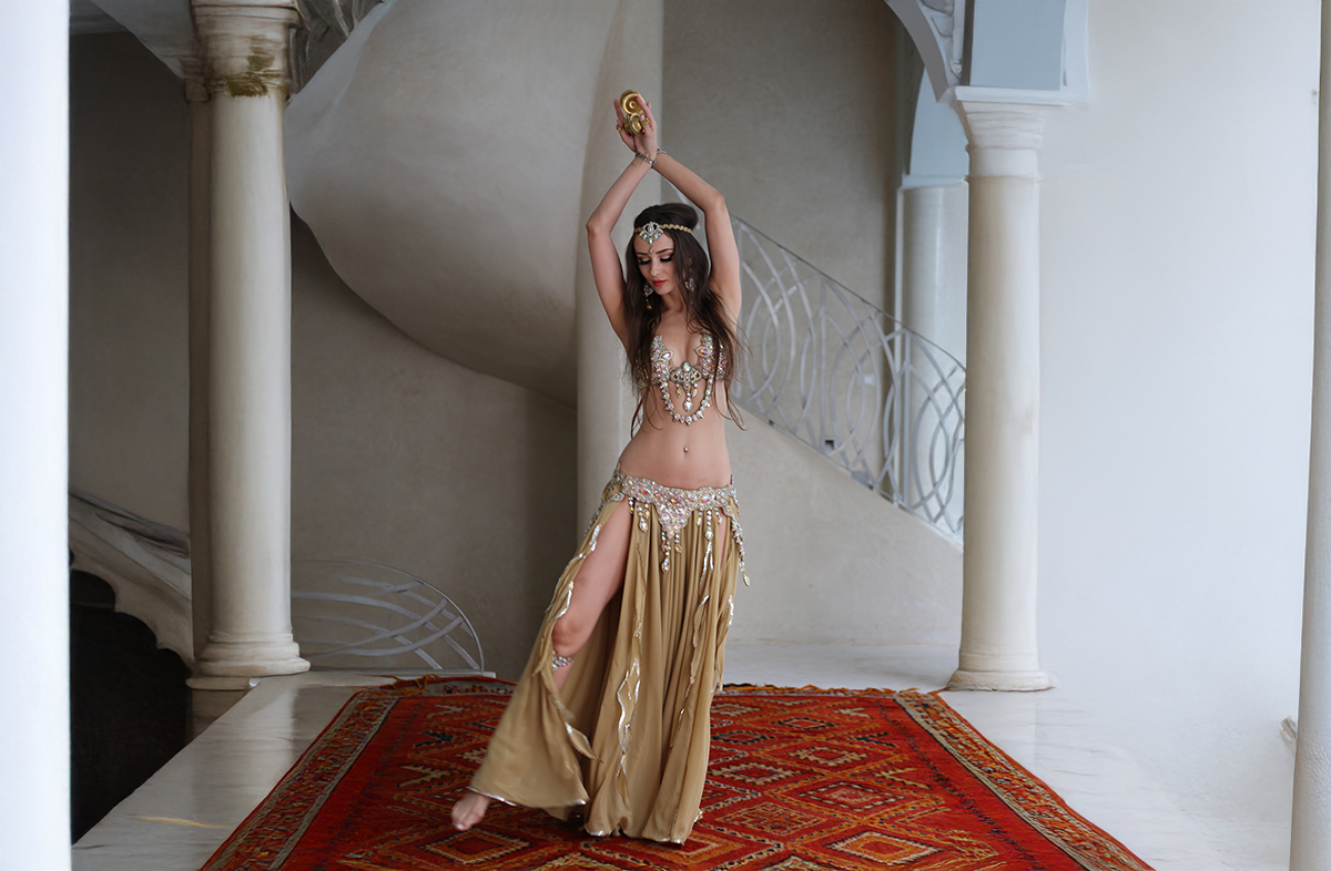 Private Belly Dance Desert Safari Dubai.jpg