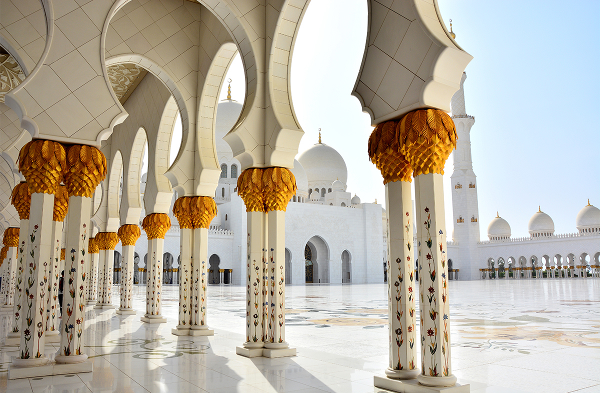 Sheikh Zayed Mosque Abu Dhabi.jpg