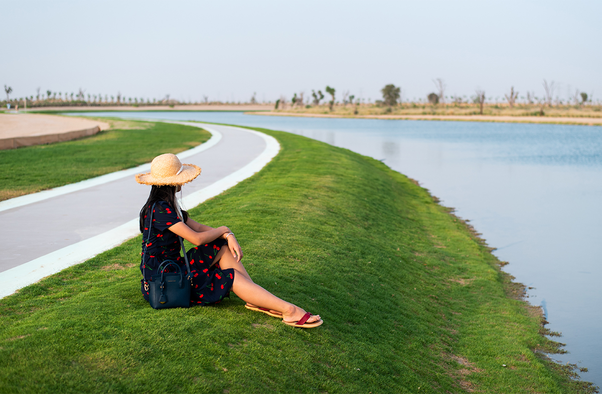 Love Lake Attraction Dubai